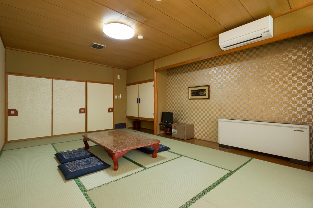 Отель Kinugawaonsen Fukumatsu Никко Экстерьер фото