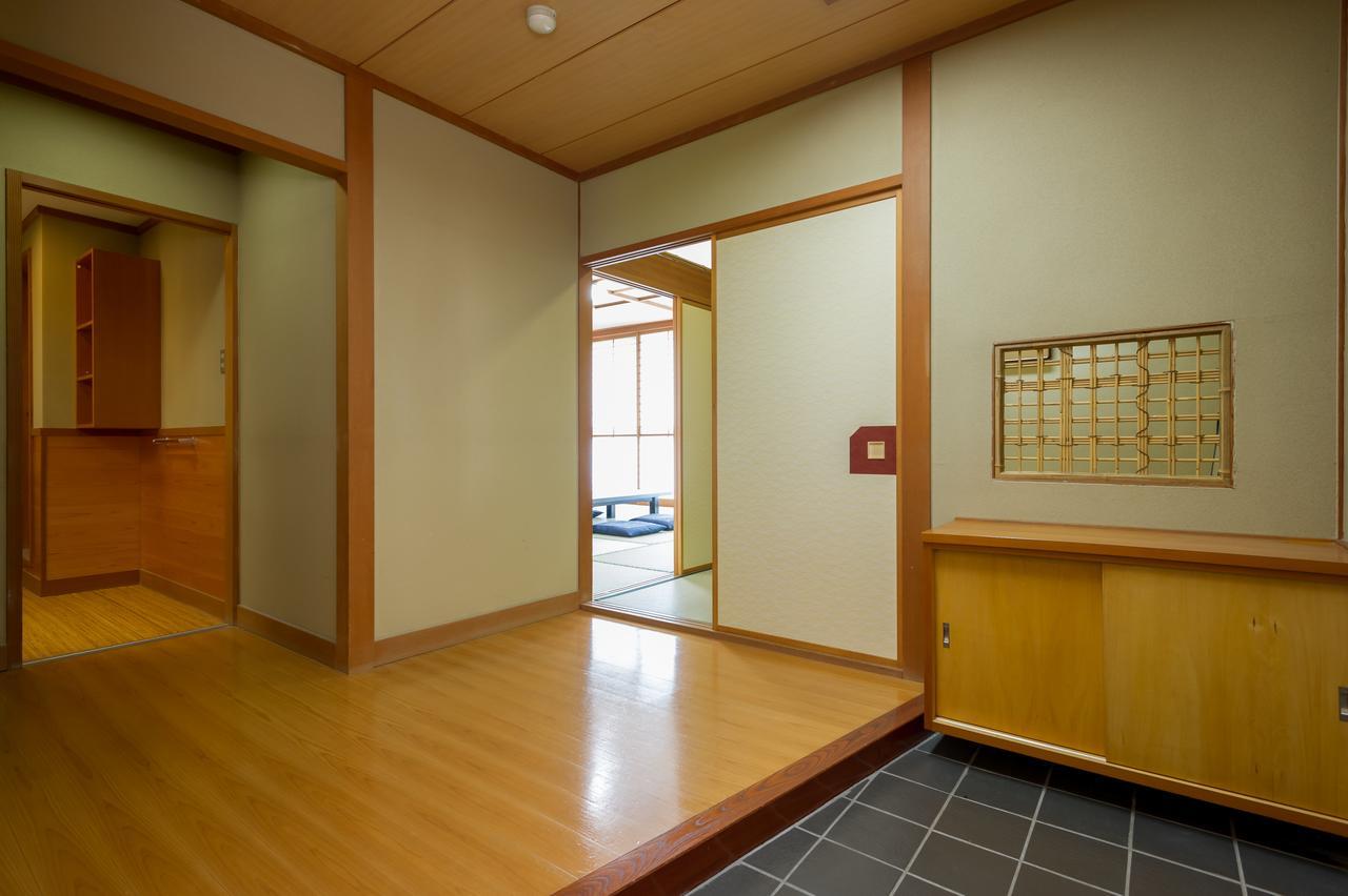 Отель Kinugawaonsen Fukumatsu Никко Экстерьер фото